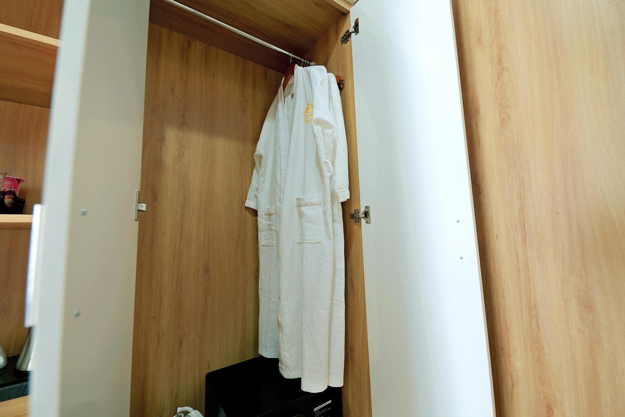 Khach San Xa Nu Hotel Kon Tum Bagian luar foto