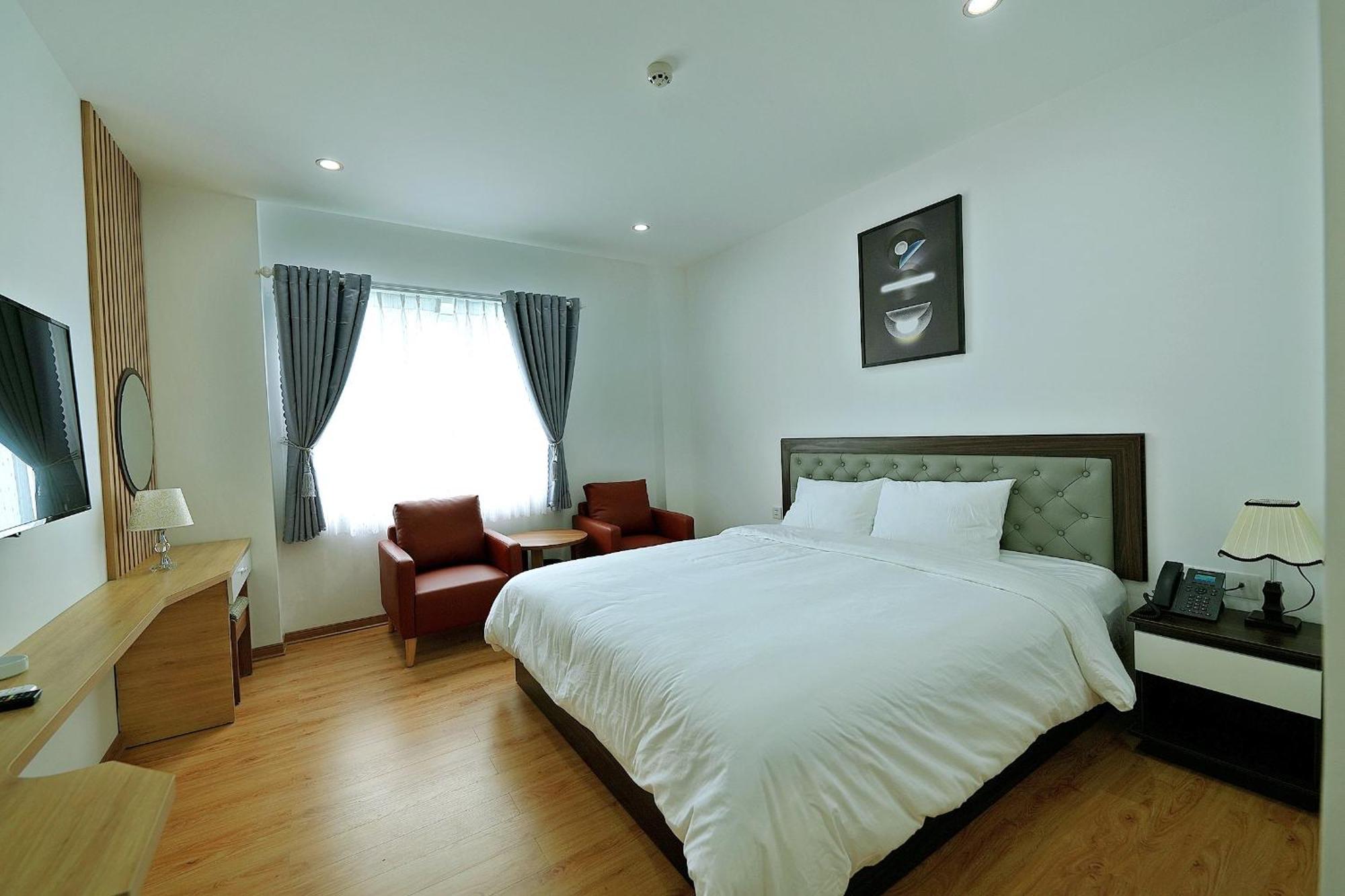 Khach San Xa Nu Hotel Kon Tum Bagian luar foto